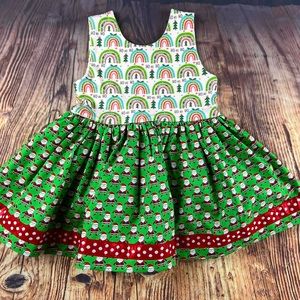 Santa Claus + Rainbows Sara Top